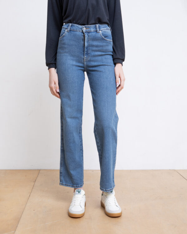ג'ינס Moxy Straight Cape Sky Worn Hem