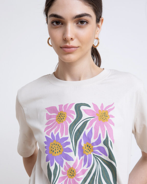 טישרט Vads Daisy Block שמנת
