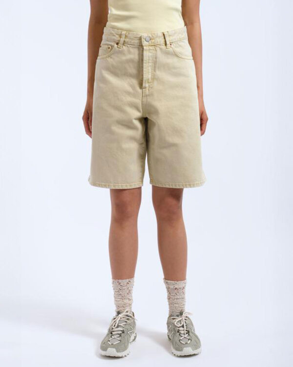 שורטס Bella Buff Yellow