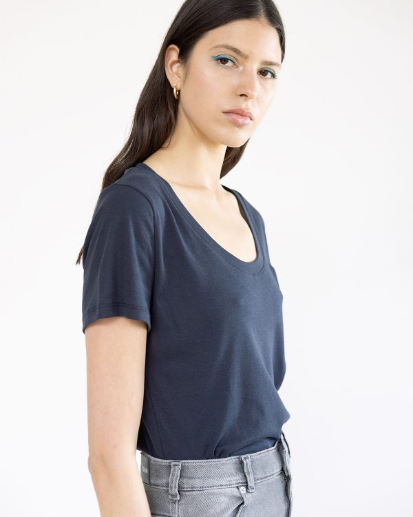 טישרט רומי כחול