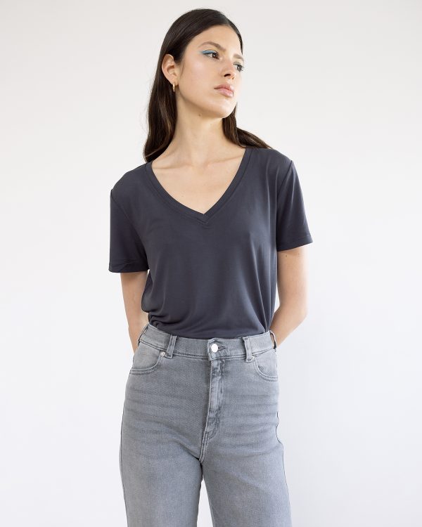 טישרט V אפור