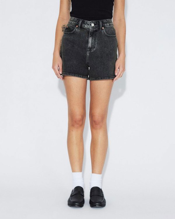 שורטס Nora Tar Aged Black