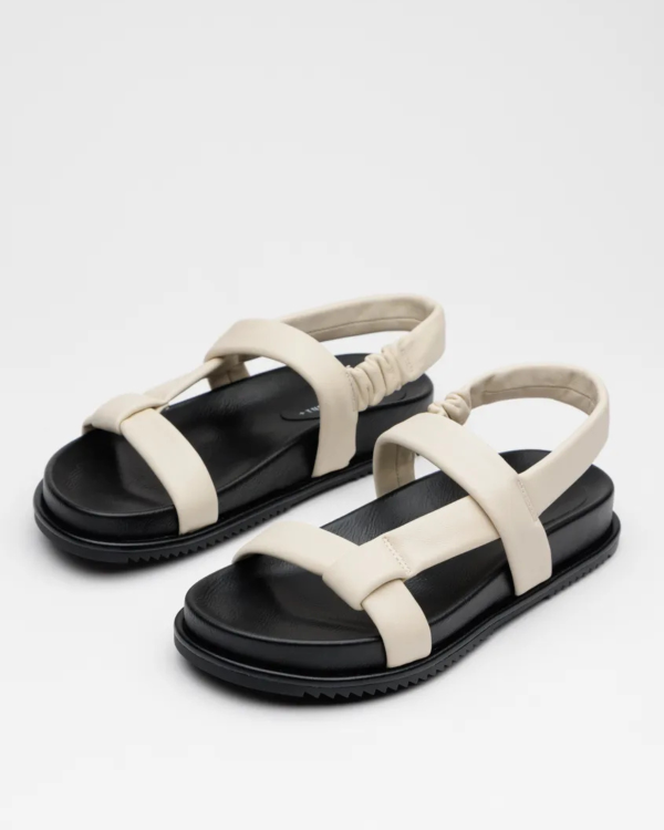 סנדל רצועות Yuan שמנת